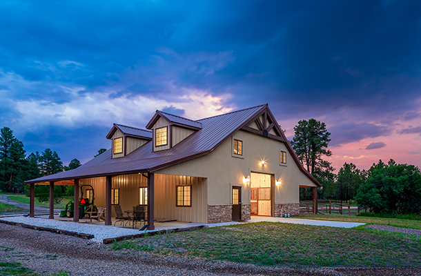 Beautiful Stables & Horse Barns Colorado