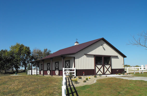 Horse Barns Colorado: Right at Home in Douglas Elbert County